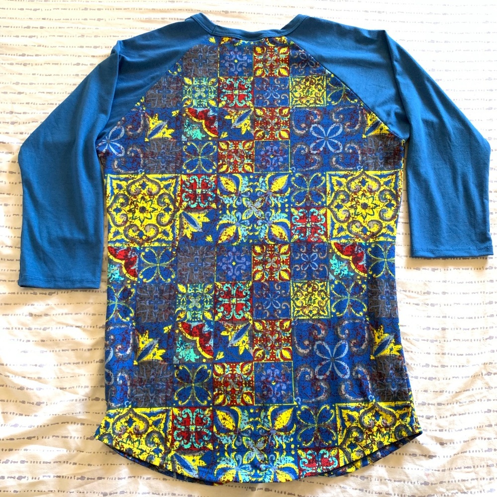 Lula Roe XS blue patterned blouse - Picture 3 of 5